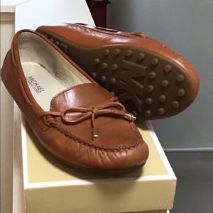 Micheal Kors loafers! Never worn perfect for work.
